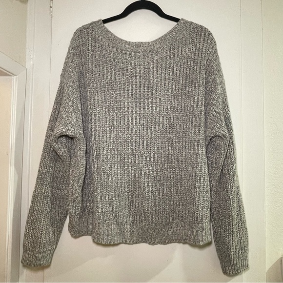 Cozy Gray Heather Oversized Sweater Size L - Picture 2 of 12